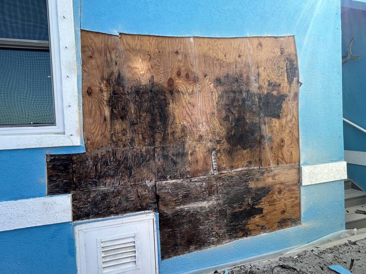 Stucco Water Damage Repair South Florida Before - Simon Stucco Services